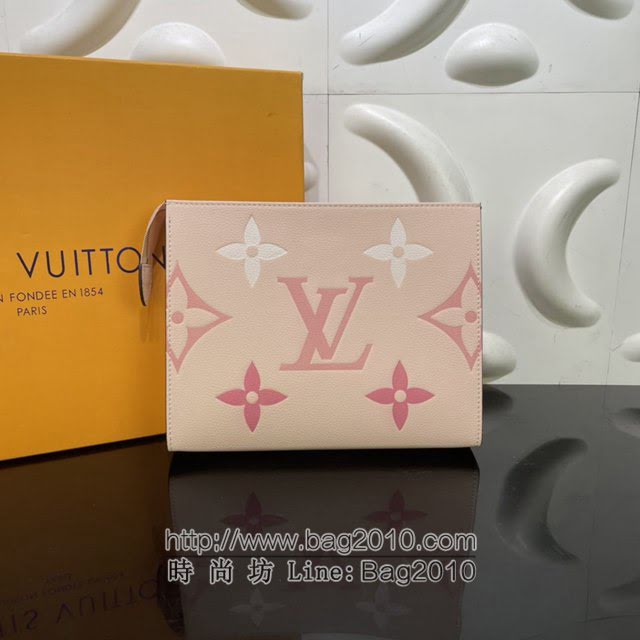 Louis Vuitton新款手包 M80504 路易威登BY THE POOL盥洗袋 Monogram压纹 LV手拿包收纳包  ydh4196